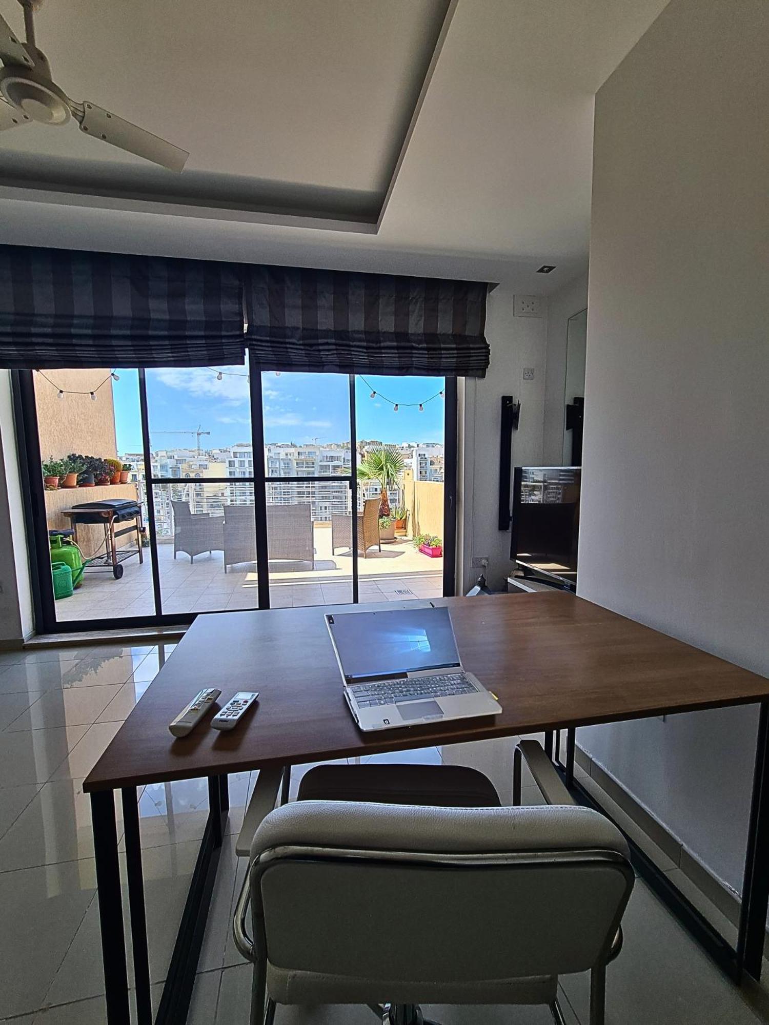 2 Bedroom Seafront Duplex Penthouse In The Heart Of Spinola Bay San Ġiljan Exterior foto